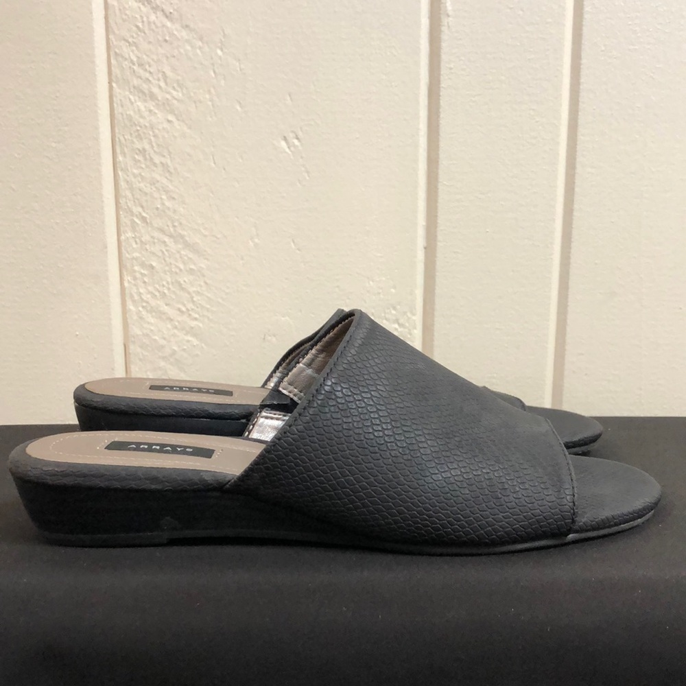 Array Black Low Heel